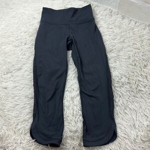 Lululemon Revitalize Crop (21") Blue Tied